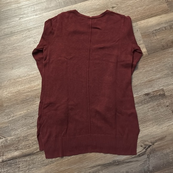 Old Navy Burgundy v neck sweater - Picture 7 of 7